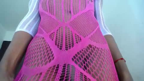 Reychell Millan  online show from 29, 10, 2025