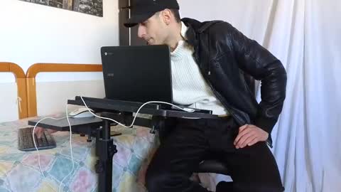 Snapshot of spider_0090 chatting on 6, 2, 2025 Marco. When Im offline you can view premium content in bio online show from 6, 2, 2025