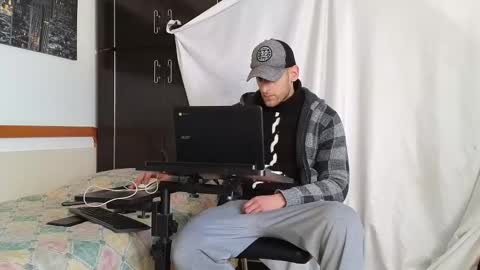 Snapshot of spider_0090 chatting on 13, 2, 2025 Marco. When Im offline you can view premium content in bio online show from 13, 2, 2025