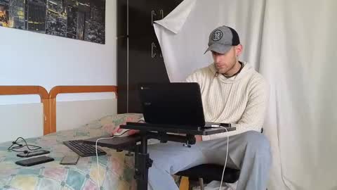 Snapshot of spider_0090 chatting on 14, 2, 2025 Marco. When Im offline you can view premium content in bio online show from 14, 2, 2025