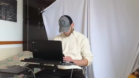 Snapshot of spider_0090 chatting on 24, 2, 2025 Marco. When Im offline you can view premium content in bio online show from 24, 2, 2025