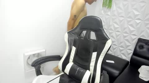 spiderdann_01 online show from 10, 3, 2026