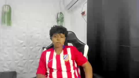 spiderdann_01 online show from 12, 3, 2026