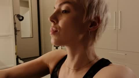 Snapshot of spiklencii chatting on 2, 5, 2026 Elizabeth online show from 2, 5, 2026