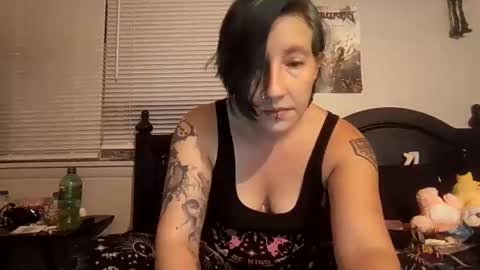 Snapshot of spookyqueen69 chatting on 14, 11, 2025 Kova online show from 14, 11, 2025
