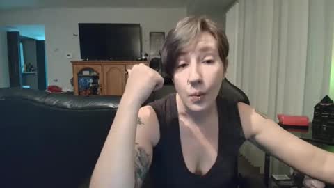 Snapshot of spookyqueen69 chatting on 8, 2, 2026 Kova online show from 8, 2, 2026