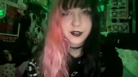 Pixie online show from 22, 10, 2025