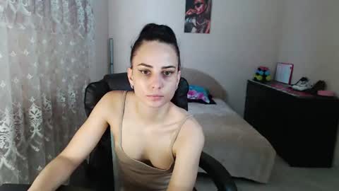 Tips are the best compliment to a woman online show from 13, 6, 2026