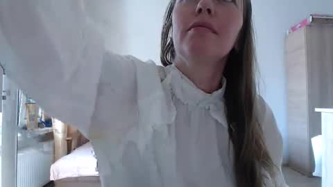 spring_time_ online show from 16, 4, 2026