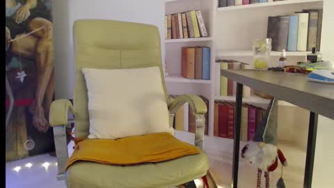 Snapshot of squirtmilfpussy chatting on 12, 1, 2026 Female online show from 12, 1, 2026