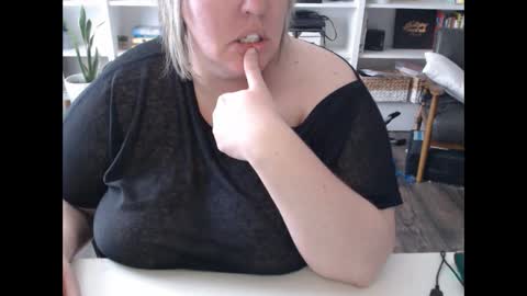 Messi Jessi online show from 21, 2, 2025