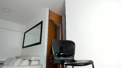 Snapshot of sr_smit_hot chatting on 25, 6, 2026 ANDR online show from 25, 6, 2026