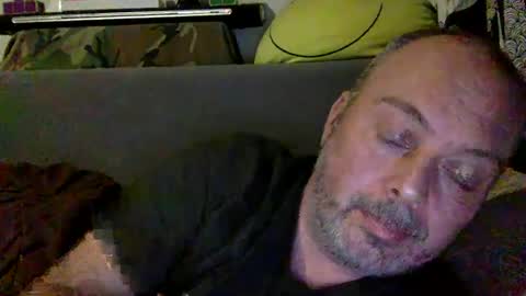 Snapshot of srekos38 chatting on 2, 2, 2025 srekos38 online show from 2, 2, 2025