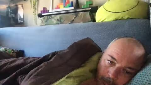 Snapshot of srekos38 chatting on 8, 10, 2025 srekos38 online show from 8, 10, 2025