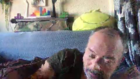 Snapshot of srekos38 chatting on 8, 11, 2025 srekos38 online show from 8, 11, 2025