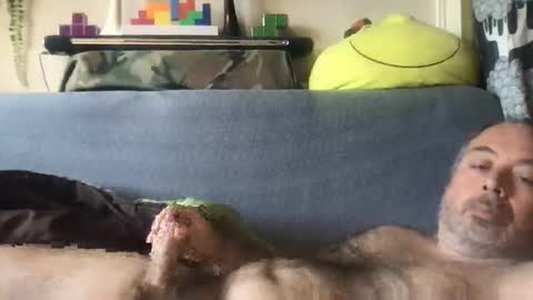 Snapshot of srekos38 chatting on 5, 12, 2025 srekos38 online show from 5, 12, 2025