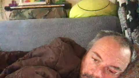 Snapshot of srekos38 chatting on 15, 12, 2025 srekos38 online show from 15, 12, 2025