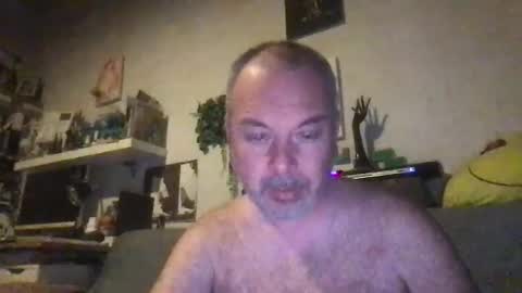 Snapshot of srekos38 chatting on 2, 3, 2026 srekos38 online show from 2, 3, 2026