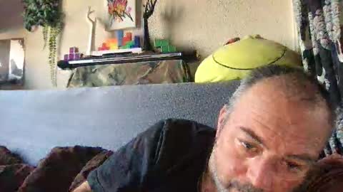 Snapshot of srekos38 chatting on 8, 3, 2026 srekos38 online show from 8, 3, 2026