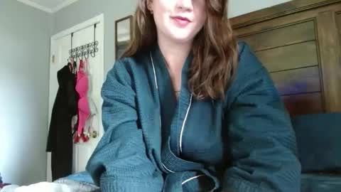 Snapshot of sskyejoness chatting on 15, 4, 2026 sskyejoness online show from 15, 4, 2026