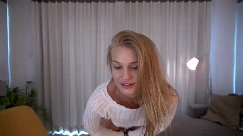 Scarlett online show from 9, 3, 2025