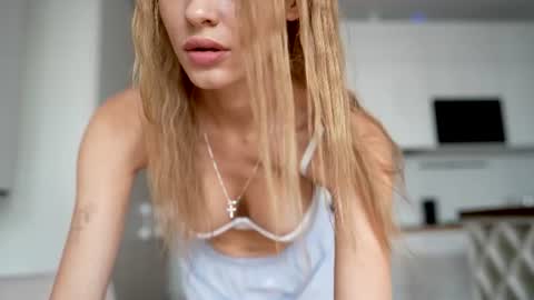 Snapshot of ssscarlett chatting on 25, 6, 2026 Scarlett online show from 25, 6, 2026