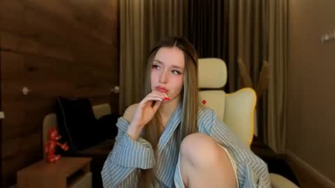 Chloe online show from 3, 7, 2026