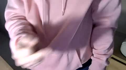 Snapshot of st_amor chatting on 3, 1, 2025 St Amor online show from 3, 1, 2025