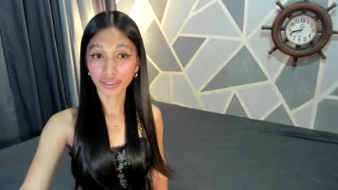 staceycummer online show from 24, 2, 2025