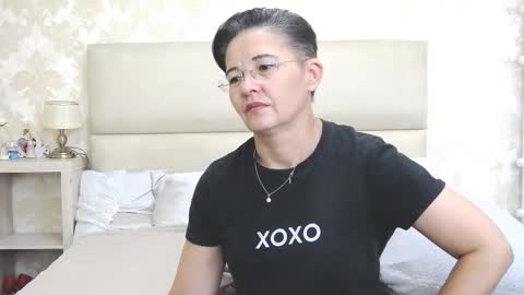 staceydarling online show from 12, 9, 2025