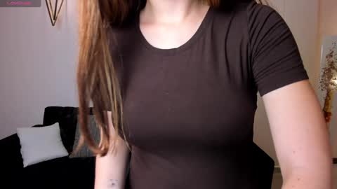 Snapshot of staceywood_ chatting on 2, 12, 2024 Stacy Woods online show from 2, 12, 2024