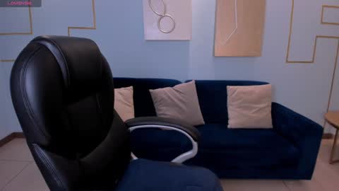 Snapshot of staceywood_ chatting on 14, 12, 2024 Stacy Woods online show from 14, 12, 2024