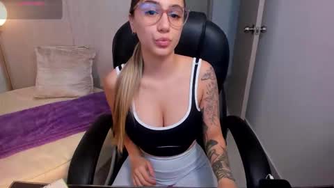 Stacy Conner online show from 27, 11, 2025