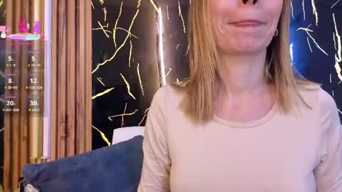 starlight_mature23_aws online show from 21, 7, 2026