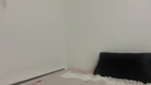 starqueenieee online show from 19, 9, 2025