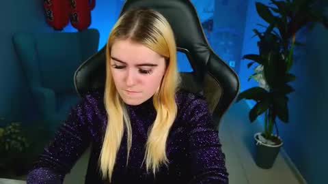 stef_nicks online show from 9, 10, 2025