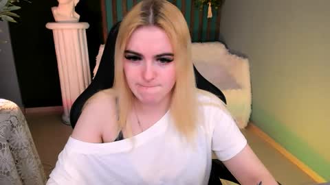 stef_nicks online show from 6, 4, 2026