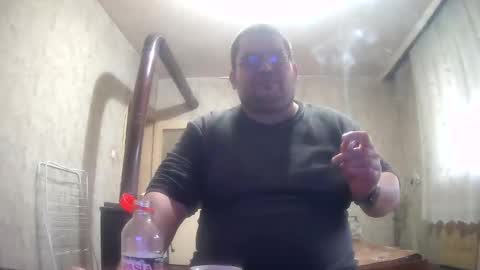 Snapshot of stefan90pt chatting on 17, 12, 2025 Stefan online show from 17, 12, 2025