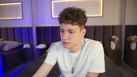 Esrefan online show from 12, 3, 2026