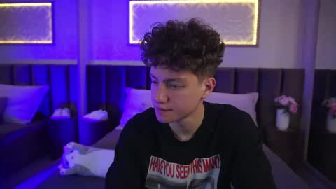 Esrefan online show from 29, 4, 2026