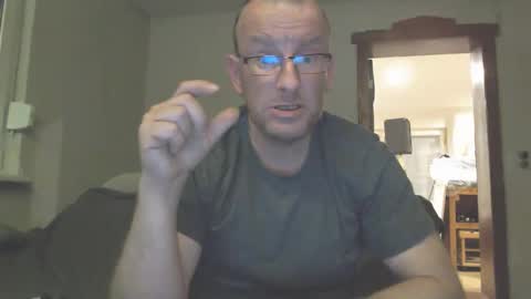 Snapshot of stefangeil123 chatting on 11, 1, 2025 stefangeil123 online show from 11, 1, 2025