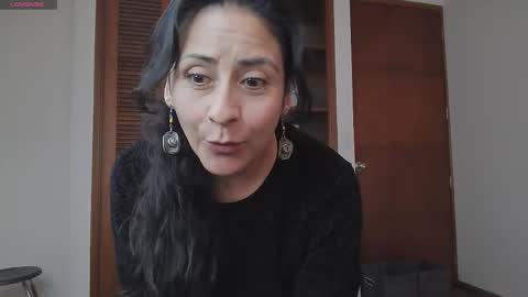 Stafania 3 online show from 5, 10, 2025