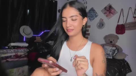 Im MiaIts my first day here  online show from 18, 2, 2025