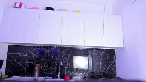 stefannyevans_ online show from 25, 3, 2026