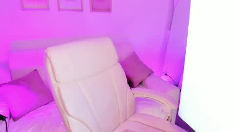 Steff online show from 7, 2, 2025