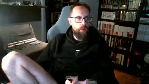 Snapshot of stefffg chatting on 22, 4, 2026 MeStef online show from 22, 4, 2026