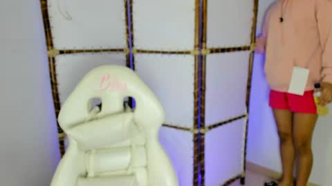 Stefany Bratz online show from 16, 4, 2026