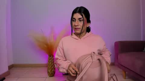 Stefany Bratz online show from 21, 4, 2026