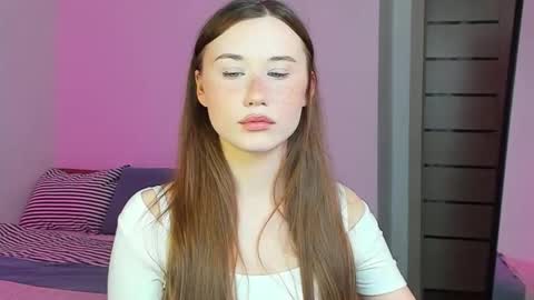 stella_sunny online show from 5, 11, 2025