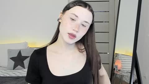 stella_sunny online show from 24, 4, 2026